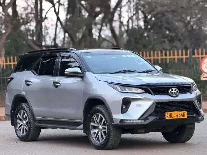 Picture of Toyota Fortuner 2018