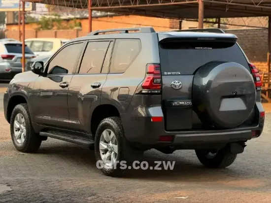 Picture of Toyota Prado 2021