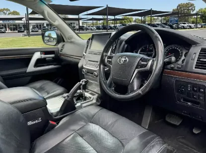 Picture of Toyota Land Cruiser 2019
