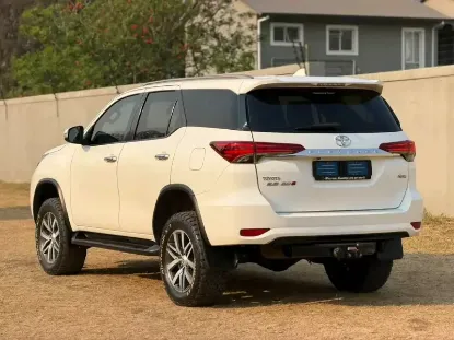 Picture of Toyota Fortuner 2017
