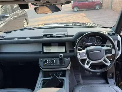 Picture of Land Rover Defender 2024