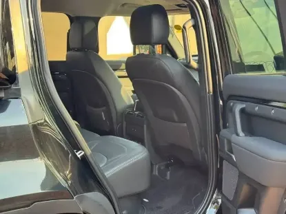Picture of Land Rover Defender 2024