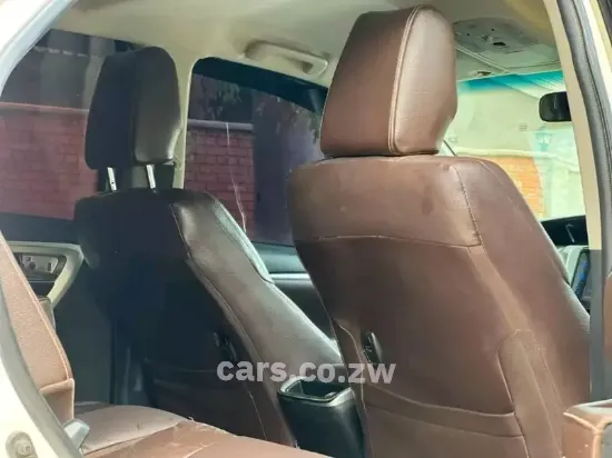 Picture of Toyota Fortuner 2017