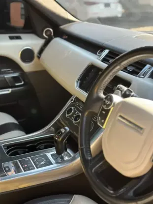 Picture of Range rover Sport 2016