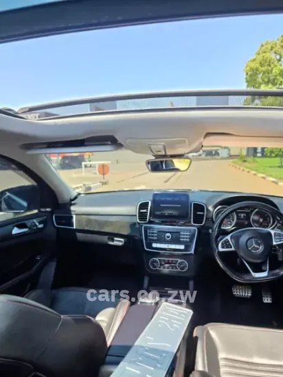 Picture of Mercedes Benz GLE 2018