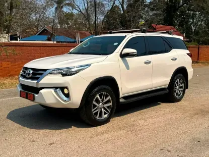 Picture of Toyota Fortuner 2017