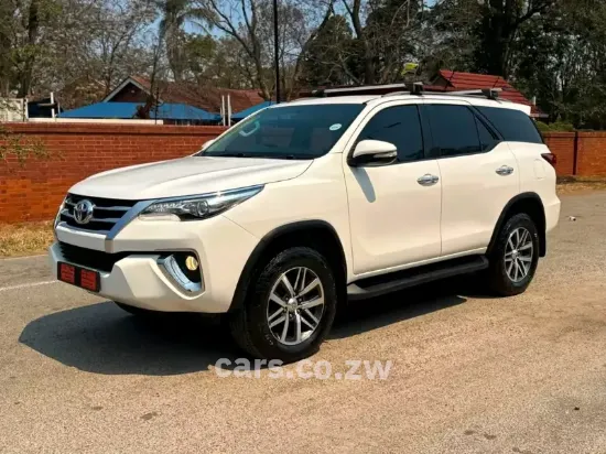 Picture of Toyota Fortuner 2017