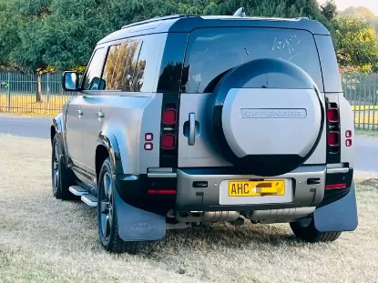 Picture of Land Rover Defender 2024