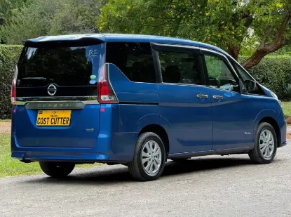 Picture of Nissan Serenas C27 (7 seater) for hire!
