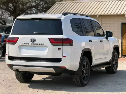 Picture of Toyota Land Cruiser 2023