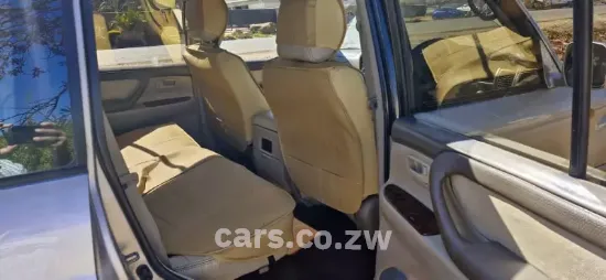 Picture of Toyota Land Cruiser 100 series 1999