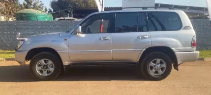 Picture of Toyota Land Cruiser 100 series 1999