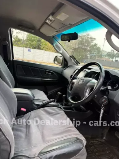 Picture of Toyota Fortuner 2014