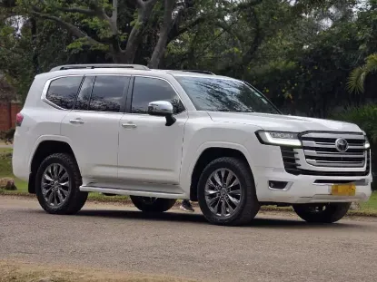 Picture of Toyota Land Cruiser 2022