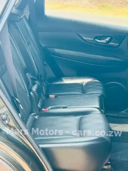 Picture of Nissan X-Trail 2018