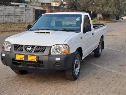 Picture of Nissan NP300 2019