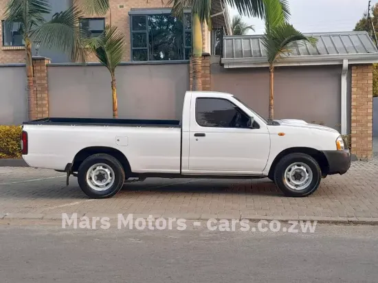 Picture of Nissan NP300 2019