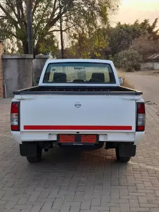 Picture of Nissan NP300 2019