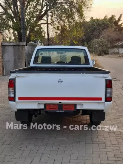 Picture of Nissan NP300 2019