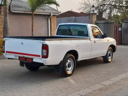 Picture of Nissan NP300 2019