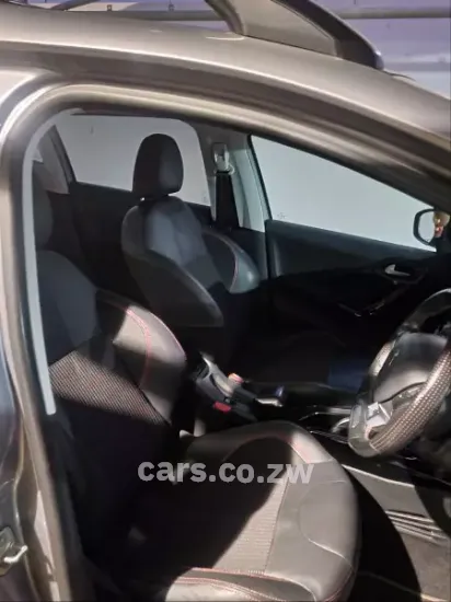 Picture of Peugeot 2008 gt line GT Line 2017