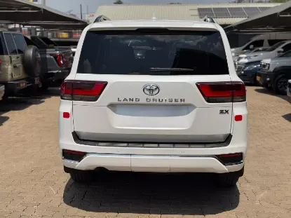 Picture of Toyota Land Cruiser 2023