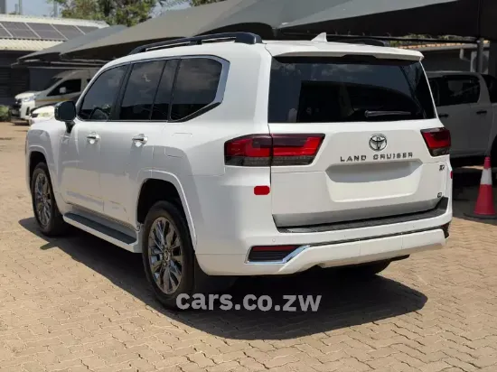 Picture of Toyota Land Cruiser 2023