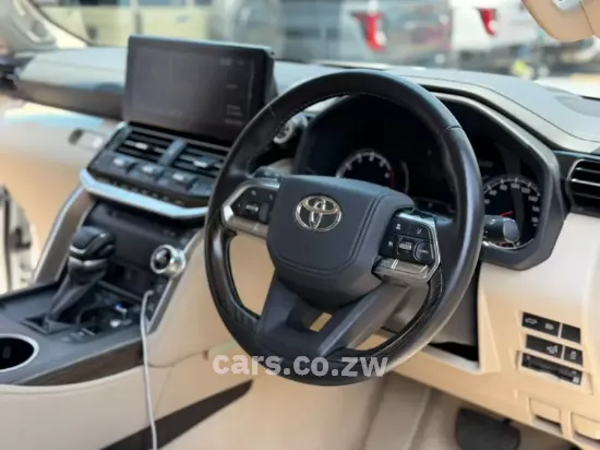 Picture of Toyota Land Cruiser 2023