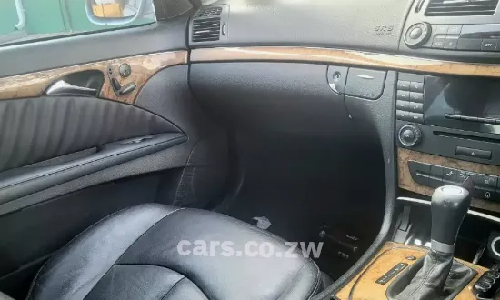 Picture of Mercedes Benz E-Class 2008