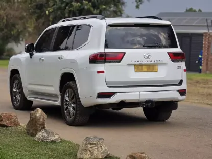 Picture of Toyota Land Cruiser 2022