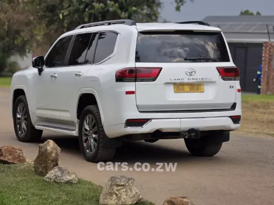 Picture of Toyota Land Cruiser 2022