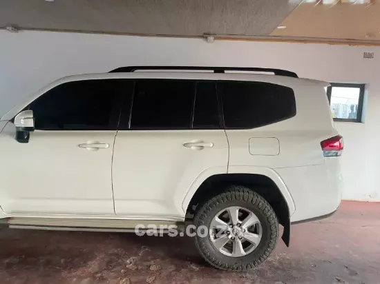 Picture of Toyota Land Cruiser 2023