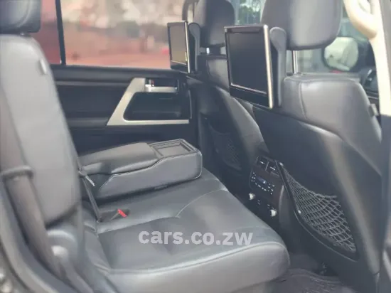 Picture of Toyota Land Cruiser 2018