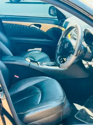 Picture of Mercedes Benz E-Class 2009