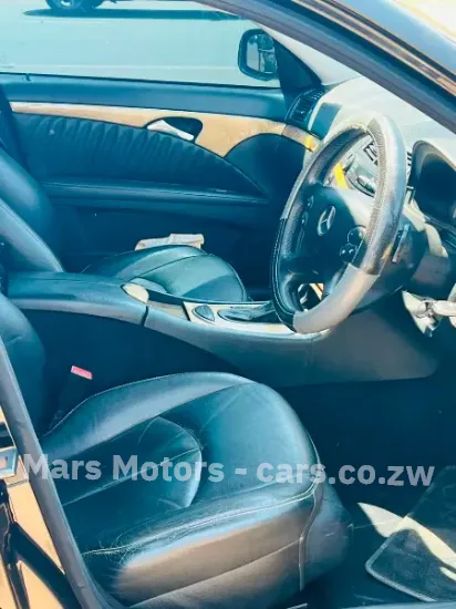 Picture of Mercedes Benz E-Class 2009