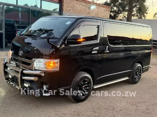 Picture of Toyota Hiace 2015