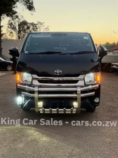 Picture of Toyota Hiace 2015