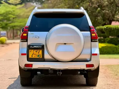 Picture of Toyota Prado 2022