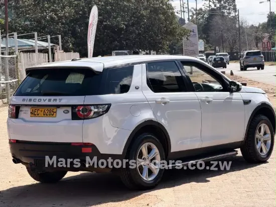 Picture of Land Rover Discovery 2017