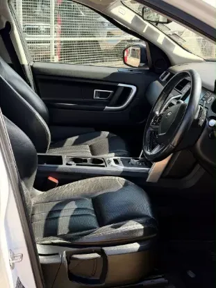 Picture of Land Rover Discovery 2017