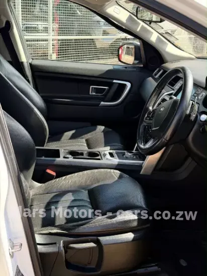 Picture of Land Rover Discovery 2017