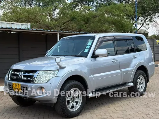 Picture of Mitsubishi Pajero 2013