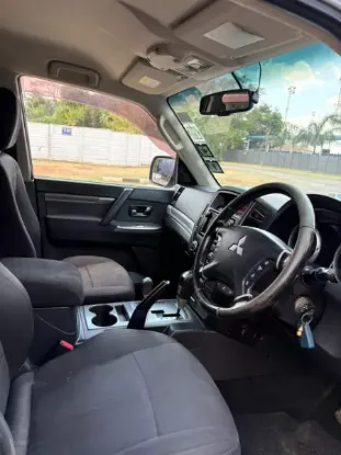 Picture of Mitsubishi Pajero 2013