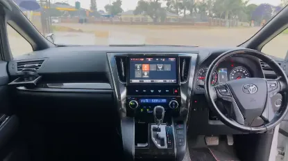Picture of Toyota Alphard 2017