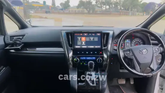 Picture of Toyota Alphard 2017