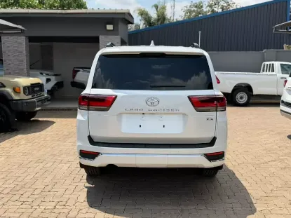 Picture of Toyota Land Cruiser 2026