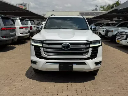 Picture of Toyota Land Cruiser 2026