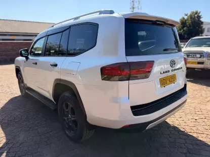 Picture of Toyota Land Cruiser 2023