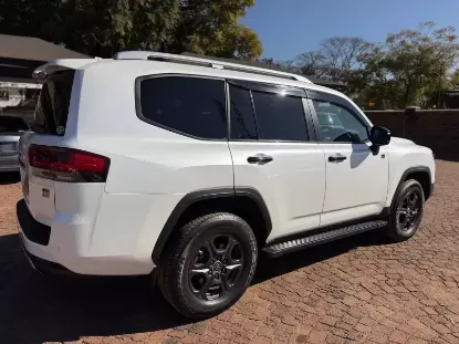 Picture of Toyota Land Cruiser 2023