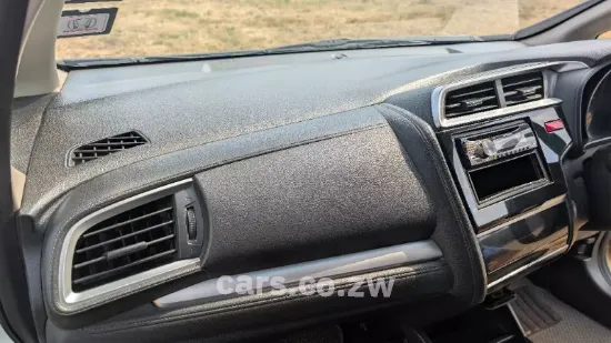 Picture of Honda Fit 2014
